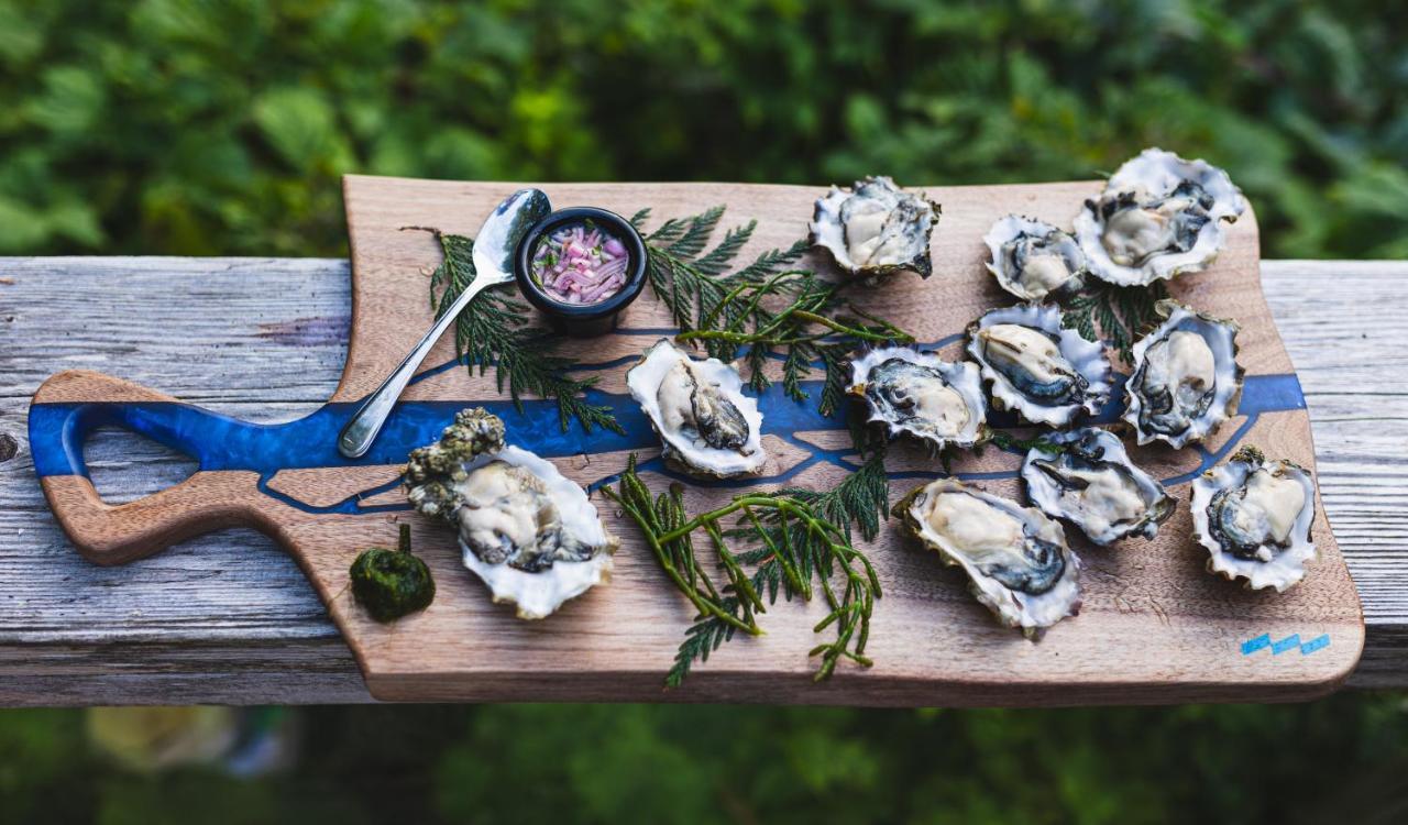 Lunar Cove Inn Charters And Tours Tofino Luaran gambar